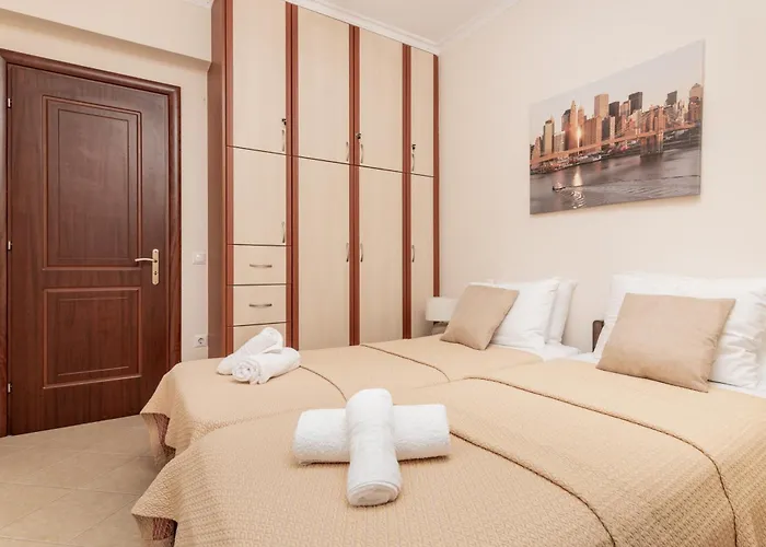 Irene Luxury Sarakinádhon
