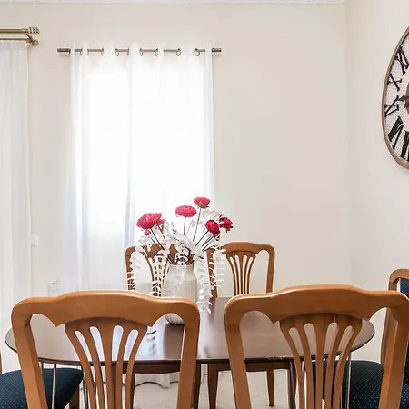 Irene Luxury Βίλα *